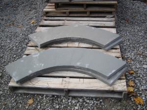 Curved-thermal-bluestone-coping